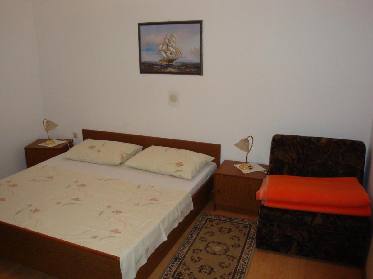 Apartments By The Sea Barbat, Rab - 17620 Barbat na Rabu Eksteriør billede