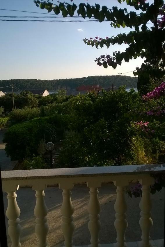Apartments By The Sea Barbat, Rab - 17620 Barbat na Rabu Eksteriør billede